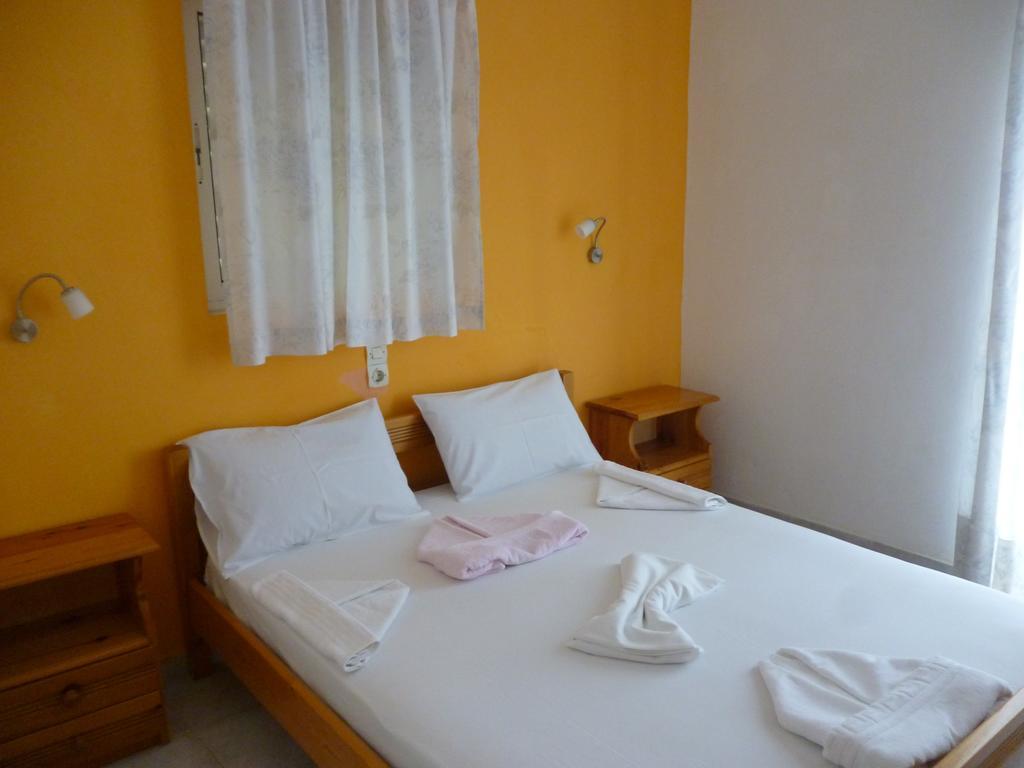 Lichnos Babis Taverna & Rooms Párga Kültér fotó